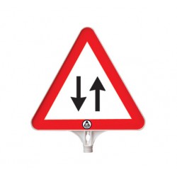 Trafik Levhaları 135 A R